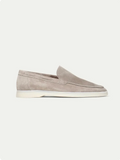 Mocasín de ante gris claro