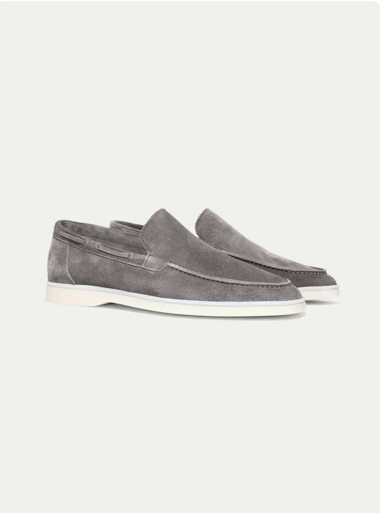 Mocasín de ante gris