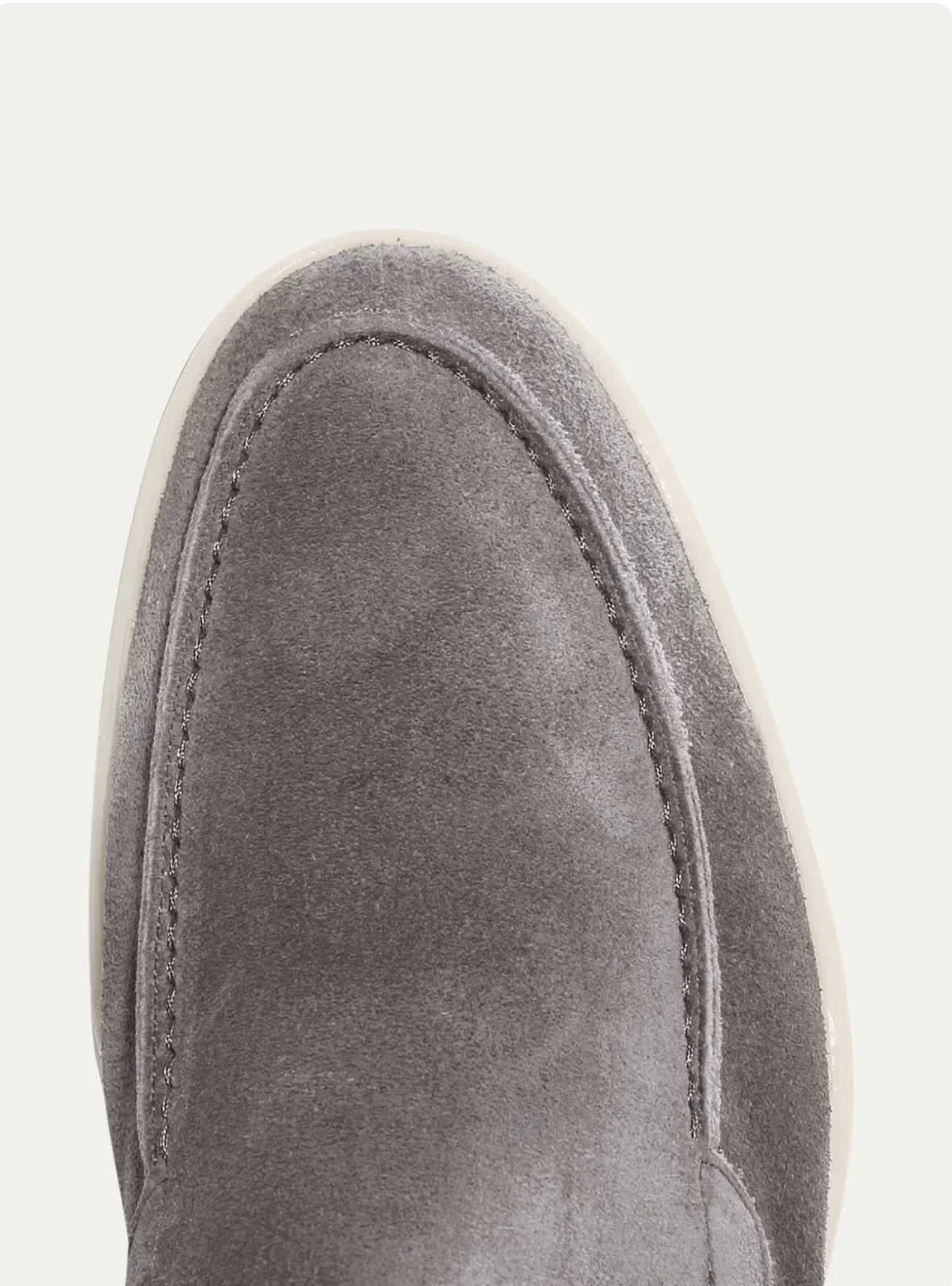 Mocasín de ante gris
