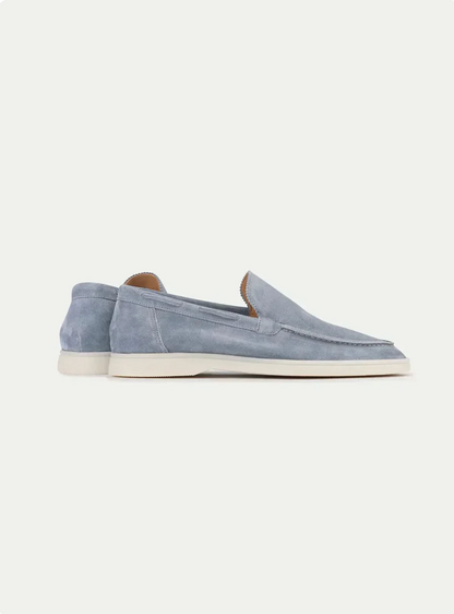 Mocasín de ante azul cielo