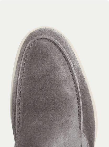 Mocasín de ante gris
