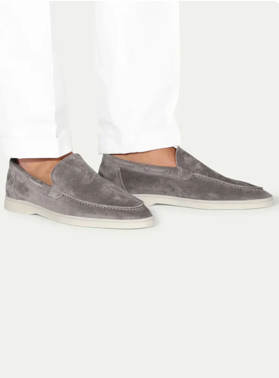Mocasín de ante gris
