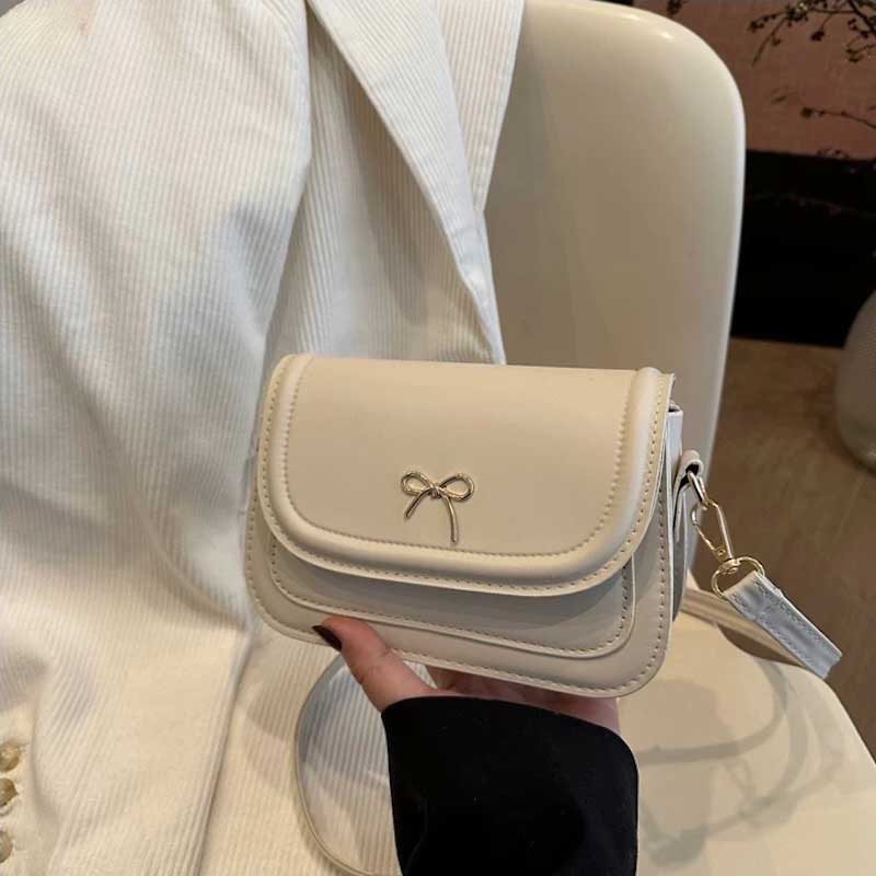 Mini bolso con lazo