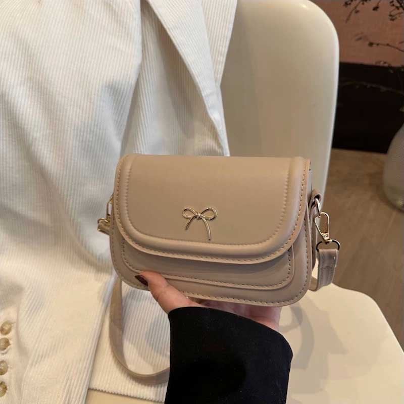 Mini bolso con lazo