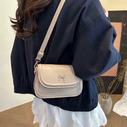 Mini bolso con lazo