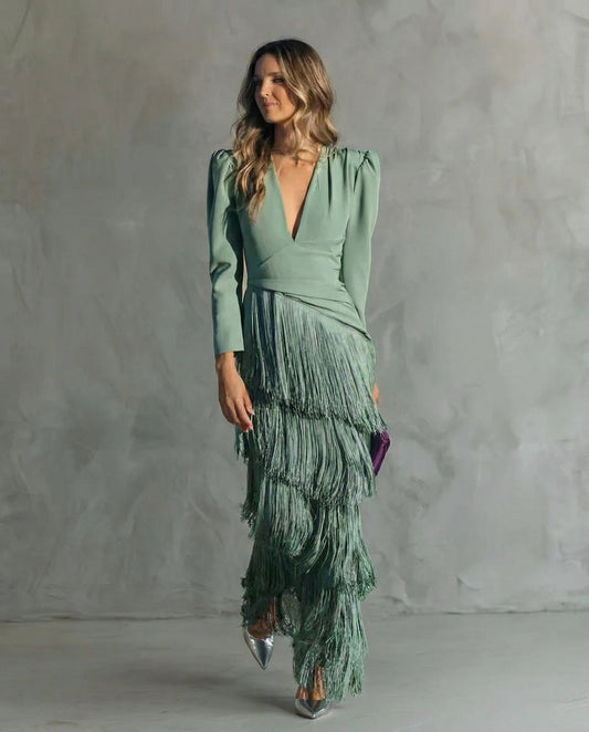 Alessia™ | Elegante vestido midi con mangas con flecos