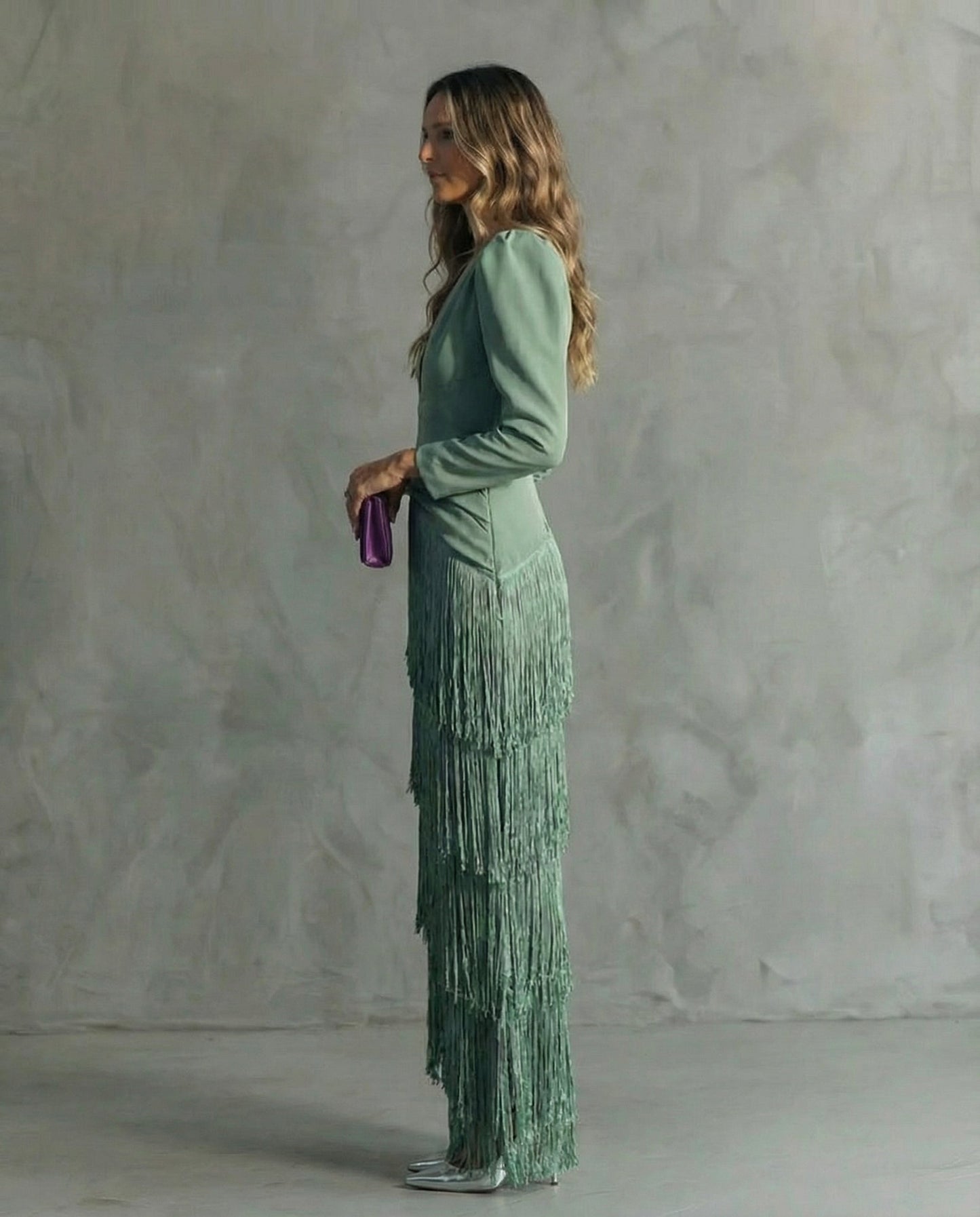 Alessia™ | Elegante vestido midi con mangas con flecos